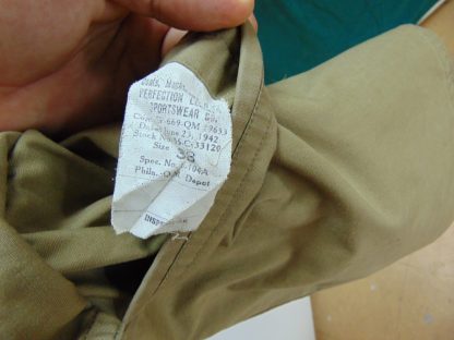 CZ4	1940's	1942 (38) heavy weight wool Vintage Mackinaw ARMY Jeep Coat w/belt chest 42 inches first generation?	$200 - Image 2