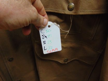 CcML19	modern	LIKE NEW $450 CC Filsons (42) Oil Canvas/Cloth? Active Jacket (Style 21 97076613) made in USA, heavy weight, Removable Virgin Wool liner, chest 50 inches	$250 - Image 4