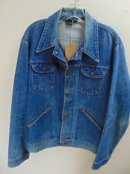 cL25 	1960's	Vintage Wrangler (42L) Denim mid weight Jacket Chest 46inches	$80
