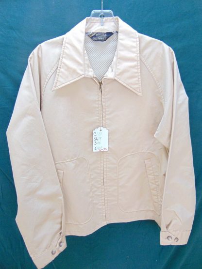 cM32	1970's	Beige Collegiate light weight Vintage Jacket Chest 44 inches	$40