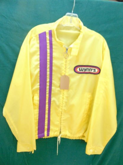cM35	1970's	Wynn's Music light weight Yellow Wind breaker Vintage Jacket Chest 46 inches	$60 - Image 4
