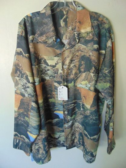 l7s12	1970's	Vintage Nature Rock Formation Photo poly or nylon Shirt XL	$40