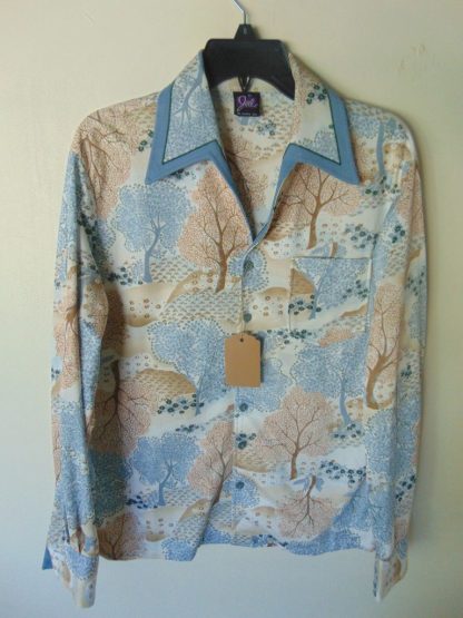 l7s95	1970's	Vintage Cool Asian feel poly or nylon Shirt M	$40