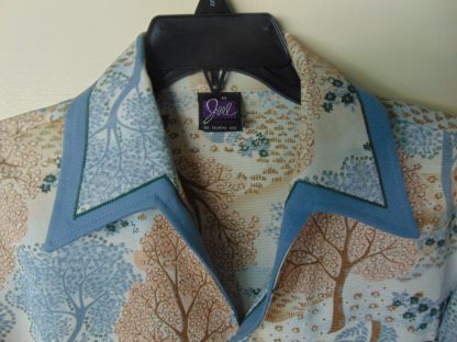 l7s95	1970's	Vintage Cool Asian feel poly or nylon Shirt M	$40 - Image 2