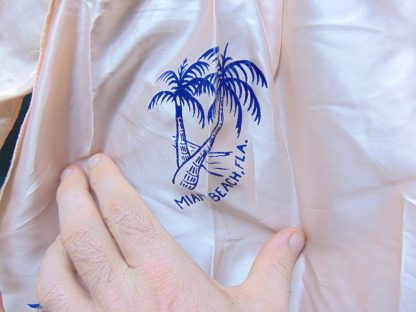 qa102		Vintage Satin Woman's Hawaiian Souvenir Kitchen Apron	$25 - Image 4