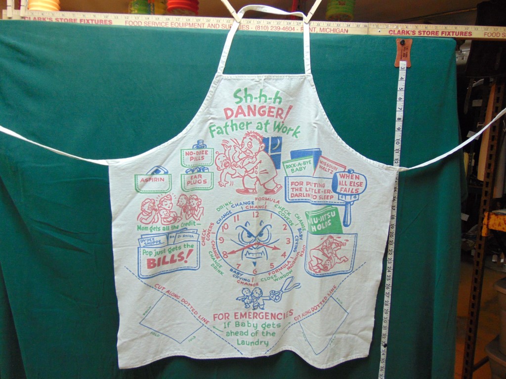 qa121 Vintage Barbecue BBQ Apron $40