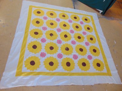 qa180		The front for Sunflower Applique Quilt	$40