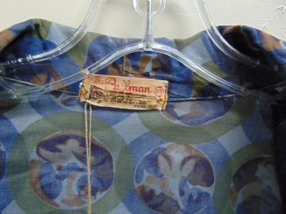 r35	1940-50's	 Vintage The Pullman Railcar  full Medium/Large Robe	$50 - Image 3