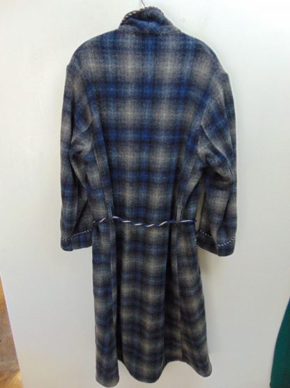 r37	1920-40's 	Vintage Wool Brillant rope details full Large Robe	$80 - Image 3