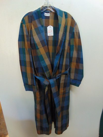 r39	1950-60's	 Vintage Cotton nice color combo  full Large/ XL Robe	$40