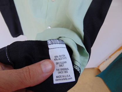 re36		Da Vinci NWT (bought at discount store) Vintage Inspired Rockabilly shirt 55/45 RAYON/acetate chest 48  inches	$80 - Image 4