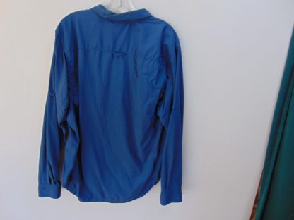 re60		Columbia blue "Titanium" Travel Shirt  100% Nylon shirt  chest 47 inches (tagged wrong)	$30 - Image 3