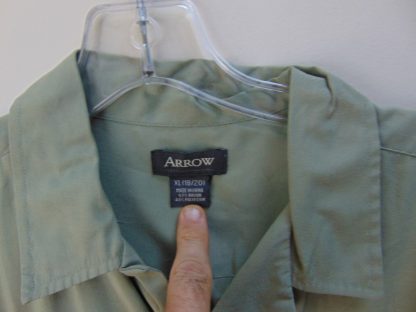 re72		Chest Border embroidery Vintage  1950s Inspired  Rockabilly 57/43 RAYON/poly shirt chest 44  inches	$30 - Image 2