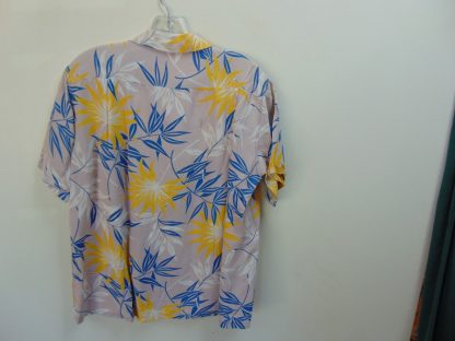 s45h27	1950's	Leaf RAYON vintage Hawaiian shirt Chest size 44 inches 	$150 - Image 3