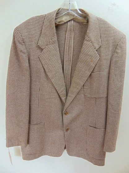 s4c27	1940's	Brown white Check mid/heavy weight Vintage Sports Coat Chest 45 in.	$90