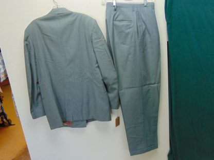 s4t29	1940's	Vintage Gray/green pin strip Double Breasted heavy weight suit Chest size 45 inches	$200 - Image 5