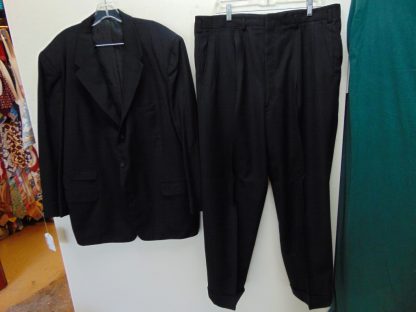 s4t35	1940-50's 	Vintage Black on black Rock n roll Single Breasted heavy weight suit Chest size 49 inches	$300 - Image 4