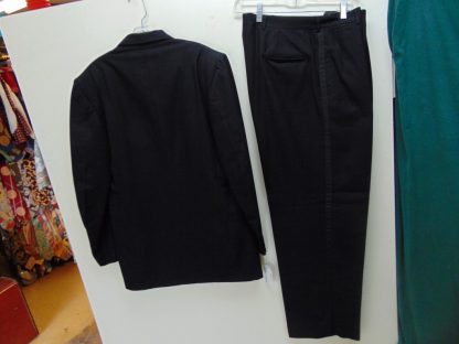s4t6	1950's	Vintage Single Breasted Wool Gabardine Tuxedo heavy weight suit Chest size 43 inches	$200 - Image 3