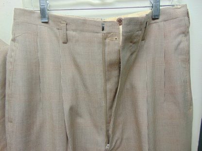s4t9	1940's	Vintage Check Single Breasted Wool Gabardine heavy weight  suit Chest size 46 inches	$250 - Image 5