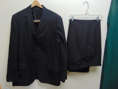 s5t32	1950's	Black on black wool Single Breasted medium weight Vintage suit Chest size 45 inches	$120