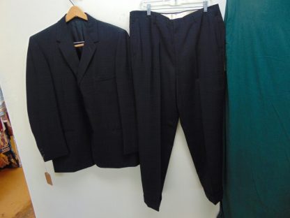 s5t35	1950's	Brown w/black Single Breasted light weight Vintage suit Chest size 47 inches	$150 - Image 3