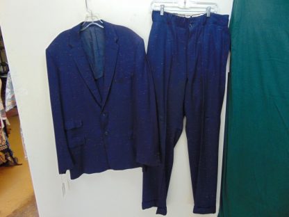 s5t78	1950's	Purple W/ Red Snowflake design Rayon Gabardine Single Breasted medium weight Vintage suit Chest size 48 inches	$600 - Image 3