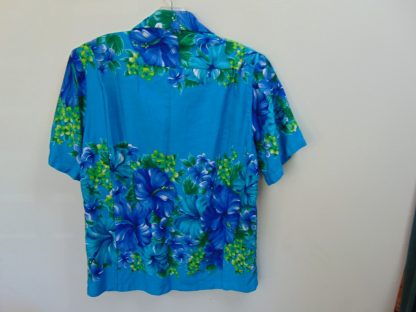 s67h111	1960's	Floral Border cotton vintage Hawaiian shirt Chest size 43 inches 	$40 - Image 2