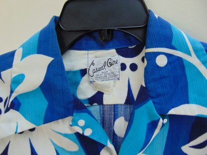 s67h130	1960's	Groovy ribbed heavy cotton vintage Hawaiian shirt Chest size 42 inches 	$60 - Image 2