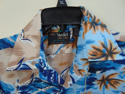 s67h131	1970's	Seagulls in ocean vintage polyester Hawaiian shirt Chest size 47 inches 	$20 - Image 2