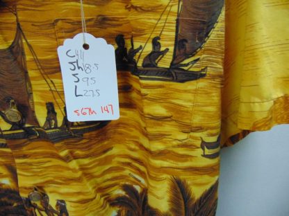 s67h147	1960's	Treaty Border cotton vintage Hawaiian shirt Chest size 44 inches 	$80 - Image 4