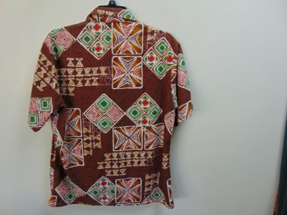 s67h158	1970's	Tapa cotton vintage Hawaiian shirt Chest size 42 inches 	$30 - Image 3