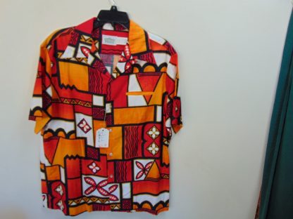s67h18	1960's	Tapa Print cotton vintage Hawaiian shirt Chest size 50 inches 	$30