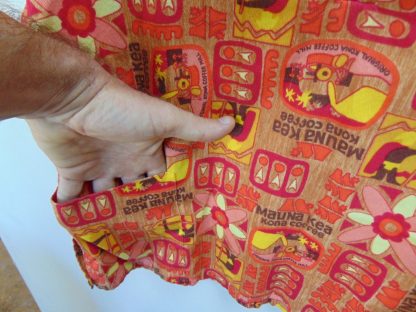 s67h36	1960's	Kona coffee tapa cotton vintage Hawaiian shirt Chest size 46 inches 	$70 - Image 3