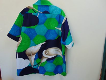 s67h39	1960's	Anthurium polyester  vintage Hawaiian shirt Chest size 48 inches 	$40 - Image 3