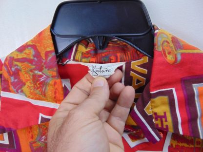 s67h57	1960's	Historic Waianae cotton vintage Hawaiian shirt Chest size 45 inches 	$100 - Image 2