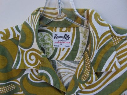 s67h7	1960's	Swirly cotton barkcloth vintage Hawaiian shirt Chest size 47 inches 	$40 - Image 4