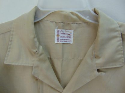 s6s5	1960's	Vintage Brown two pocket perma press Chest size 52  inches vintage shirt	$30 - Image 4