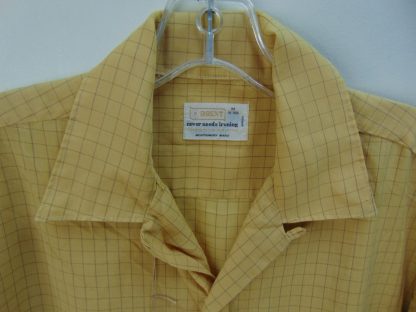 s6s80	1960's	Window pane plaid perma press Chest size 44  inches vintage shirt	$20 - Image 2