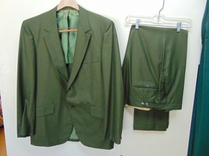 s6t30	1960's	Green high SHARKSKIN Single Breasted medium weight Vintage suit Chest size 46 inches	$200