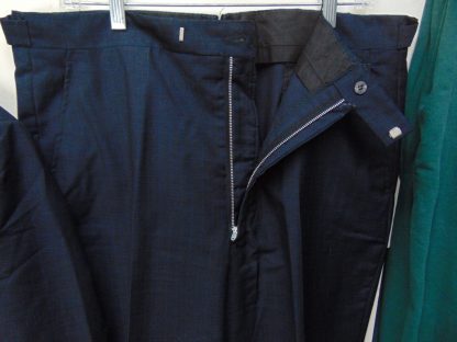 s6t36	1960's	Blue/black slight SHARKSKIN Single Breasted light weight Vintage suit Chest size 46 inches	$150 - Image 5