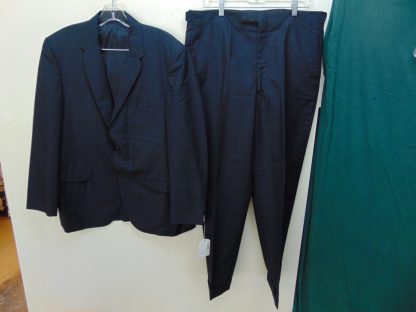 s6t36	1960's	Blue/black slight SHARKSKIN Single Breasted light weight Vintage suit Chest size 46 inches	$150 - Image 3