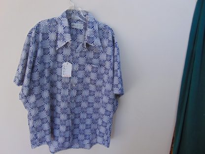 s7s15	1970's	Funky print crepe polyester Chest size 52  inches vintage shirt	$40