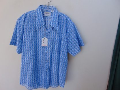 s7s18	1970's	Odd looks like turtles til I stare perma press Chest size 51  inches vintage shirt	$20