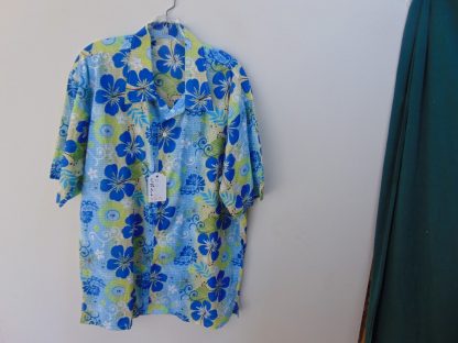 s7s19	1970's	Flowers perma press Chest size 48 inches vintage shirt	$30