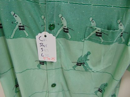 s7s25	1970's	Artzy business men polyester Chest size 44  inches vintage shirt	$50 - Image 4