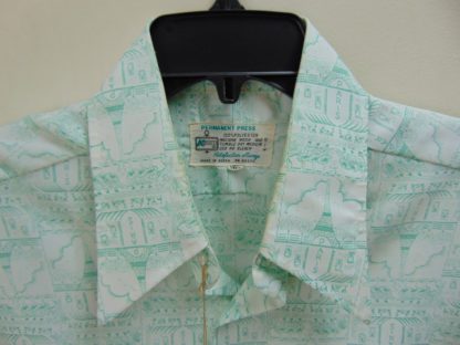 s7s31	1970's	Paris Eiffel Tower polyester  Chest size 46  inches vintage shirt	$40 - Image 2