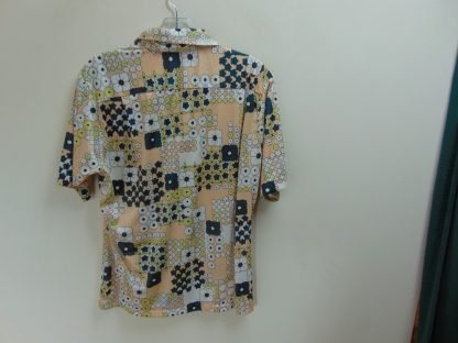 s7s80	1970's	Fun polyester  Chest size 42  inches vintage shirt	$30 - Image 3