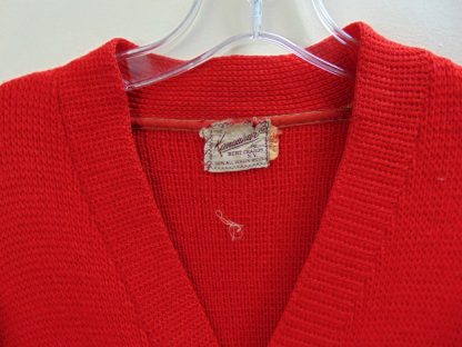 sMLw25	1940-50's	 Vintage Older Pretty Red Cardigan Sweater (46) Chest size 44 inches	$120 - Image 5
