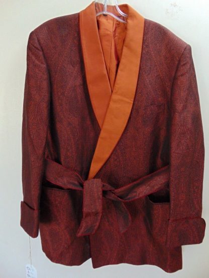 sc28	modern	NWOT Giliberto mid weight Smoking/Dinner Jacket Chest 50 in.	$70 		(label removed but bought together with sc28