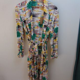 r56	1950's	Rayon Hawaiian Print Vintage  Robe		$300